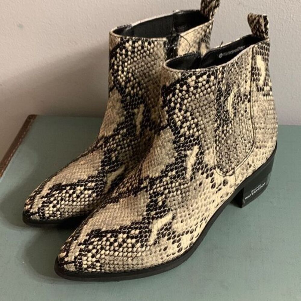 Blondo snake print boots Women's Elvina Waterproof Ankle Bootie